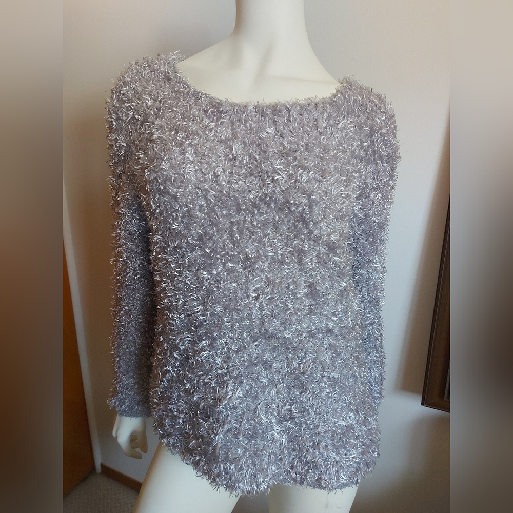 Vintage eyelash sweater, size M, GUC